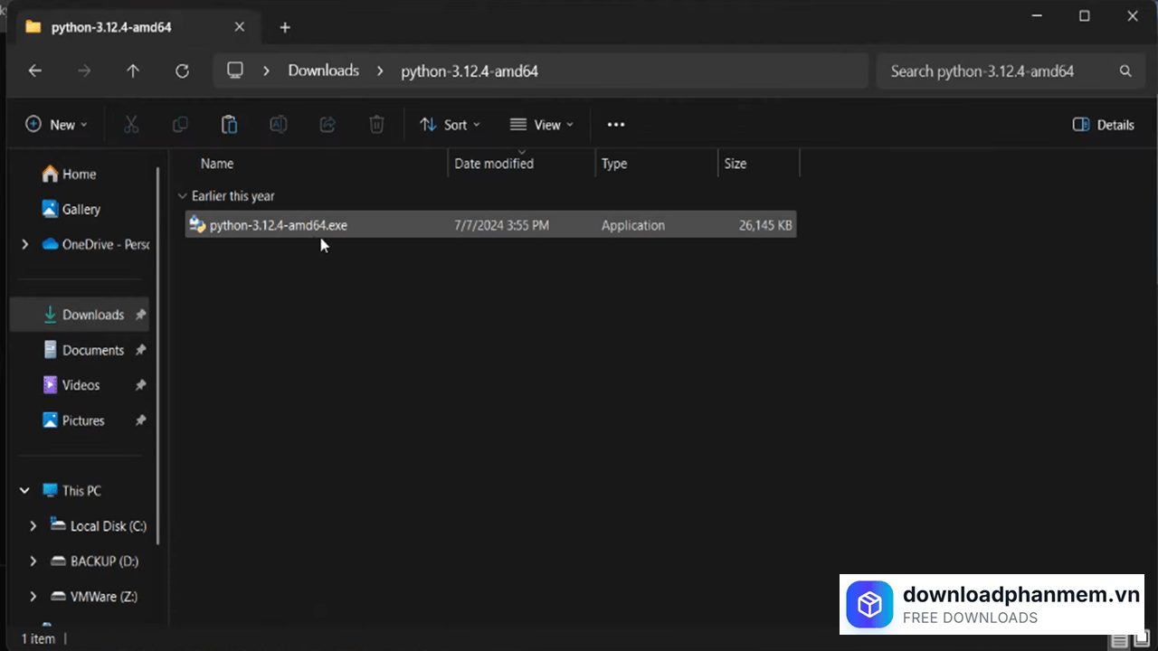 Khởi chạy file vừa tải xuống